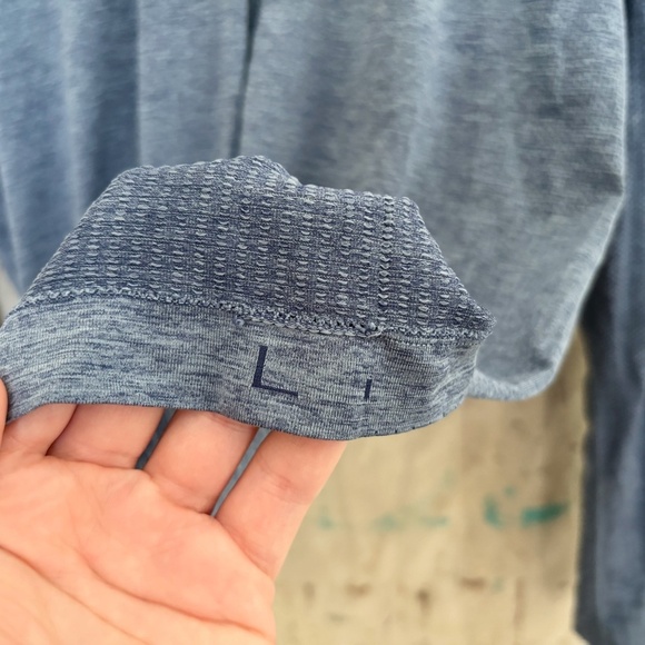 Lululemon Metal Vent Tech Long Sleeve 2.0, Midnight Shadow Tempest Blue - Picture 4 of 5